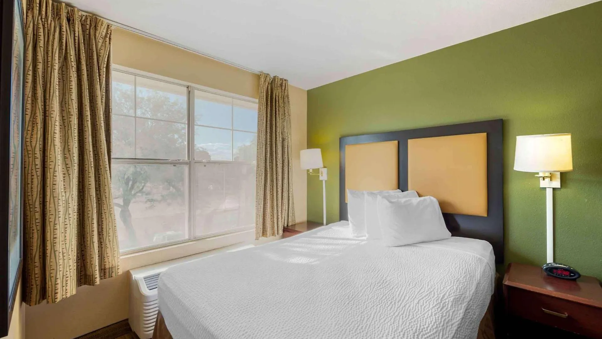 Mainstay Suites Las Vegas Flamingo Hotel